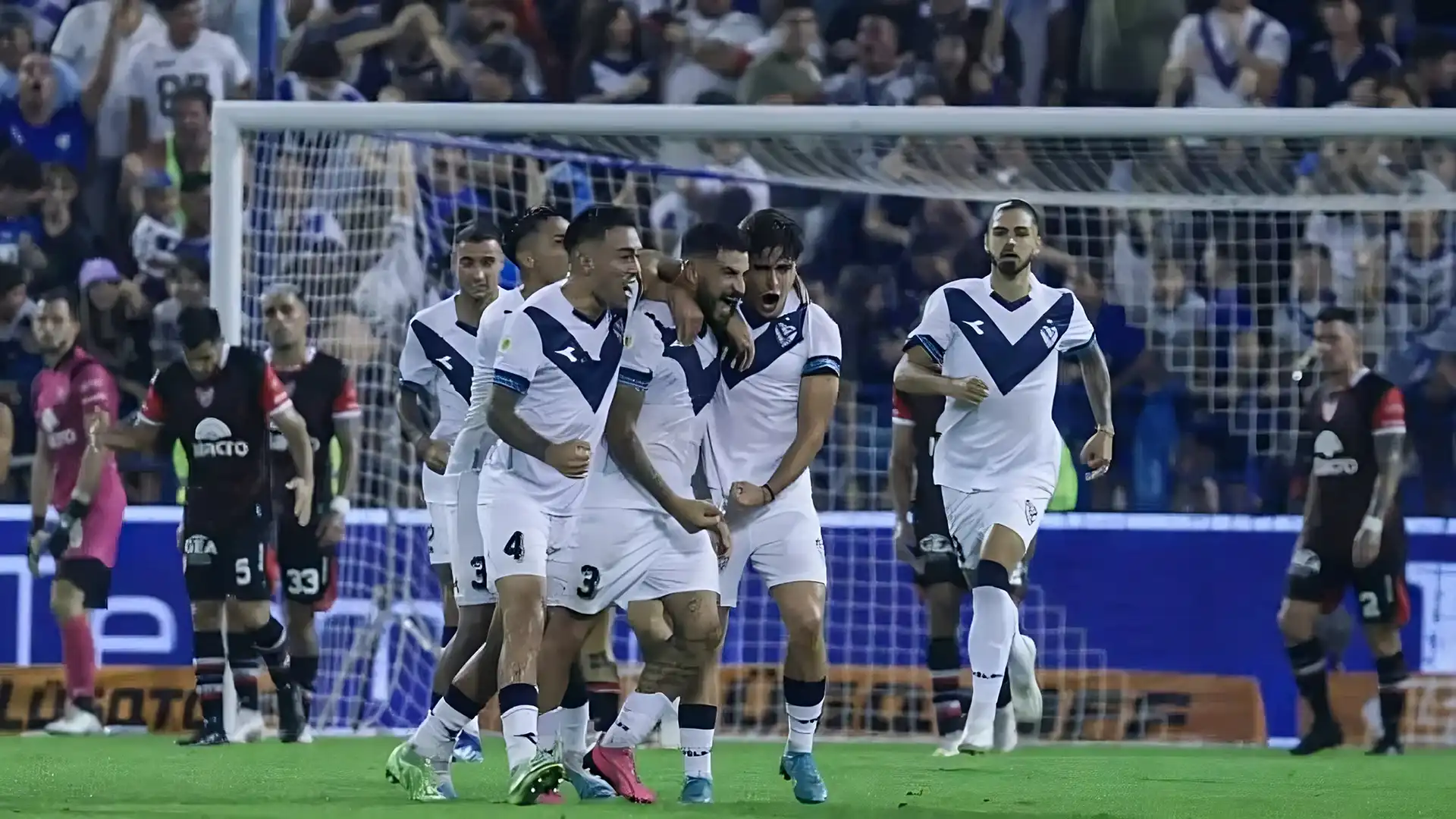 Vélez le ganó 1 a 0 a Instituto de córdoba de local.